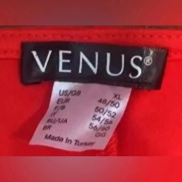 Venus cold shoulder with a ruffle, a-line. Size: XL - Picture 8 of 15